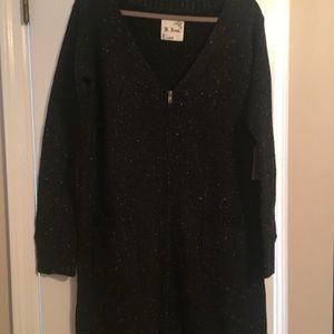 NWT women’s navy 3/4 zippered sweater size L